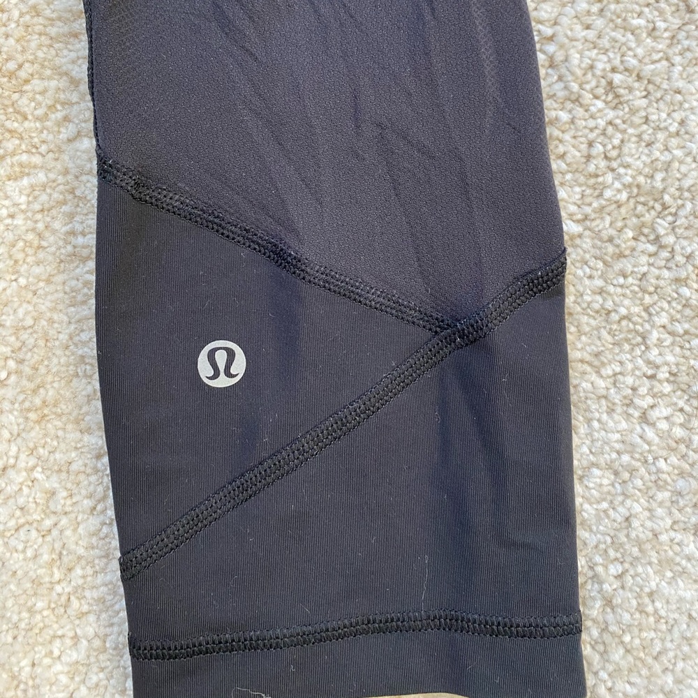 Lululemon Capri Pocket Leggings